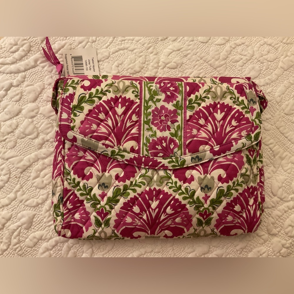 NWT ❤️❤️❤️❤️Vera Bradley Julep Tulip Quilted Cotton Tablet Hipster Crossbody Bag